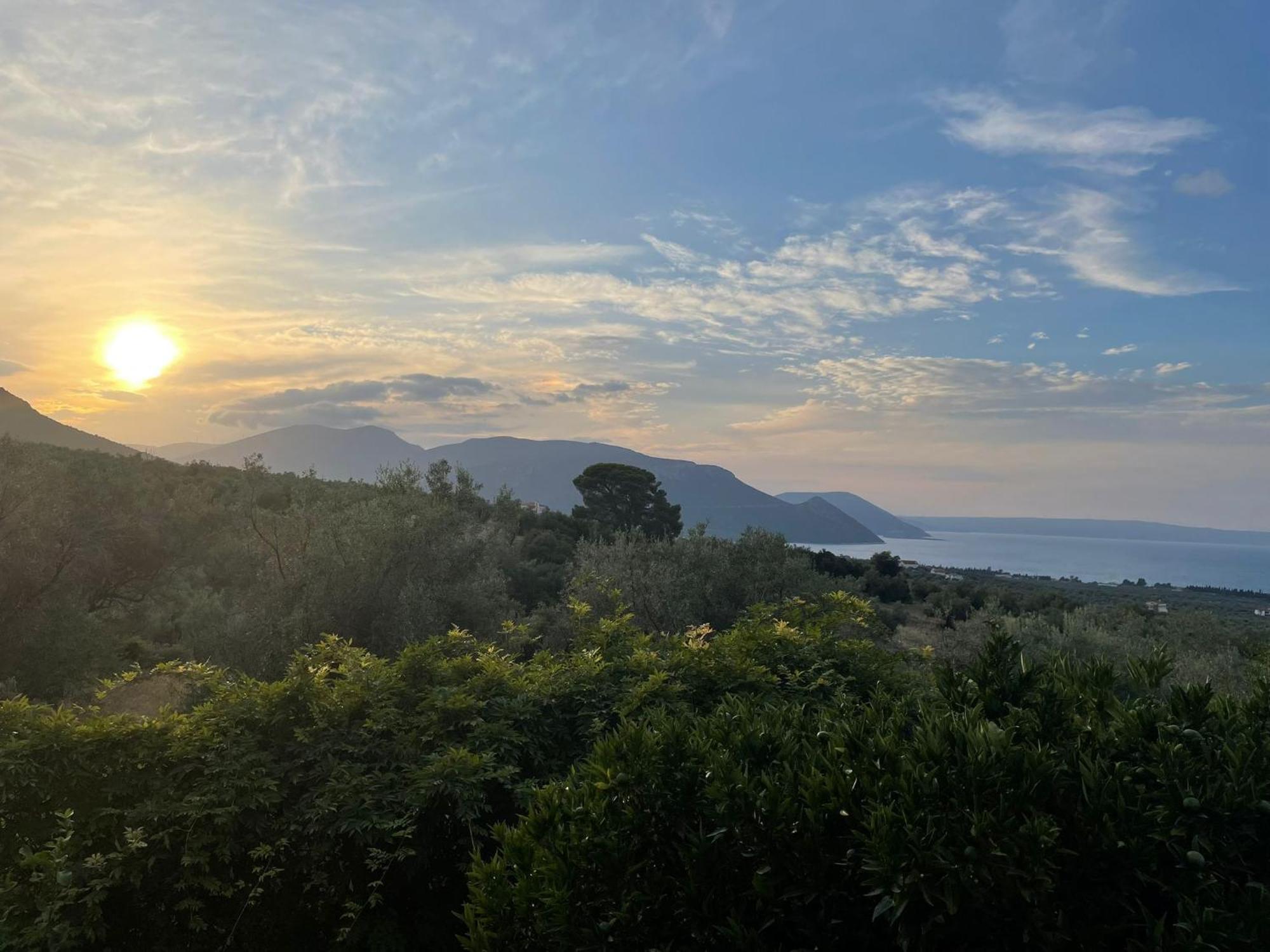 Panoramic View Summerhouse Loukissia Esterno foto